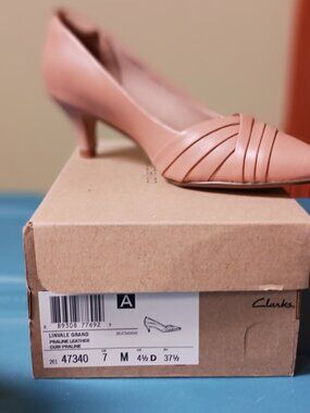 Clarks Leather Pumps